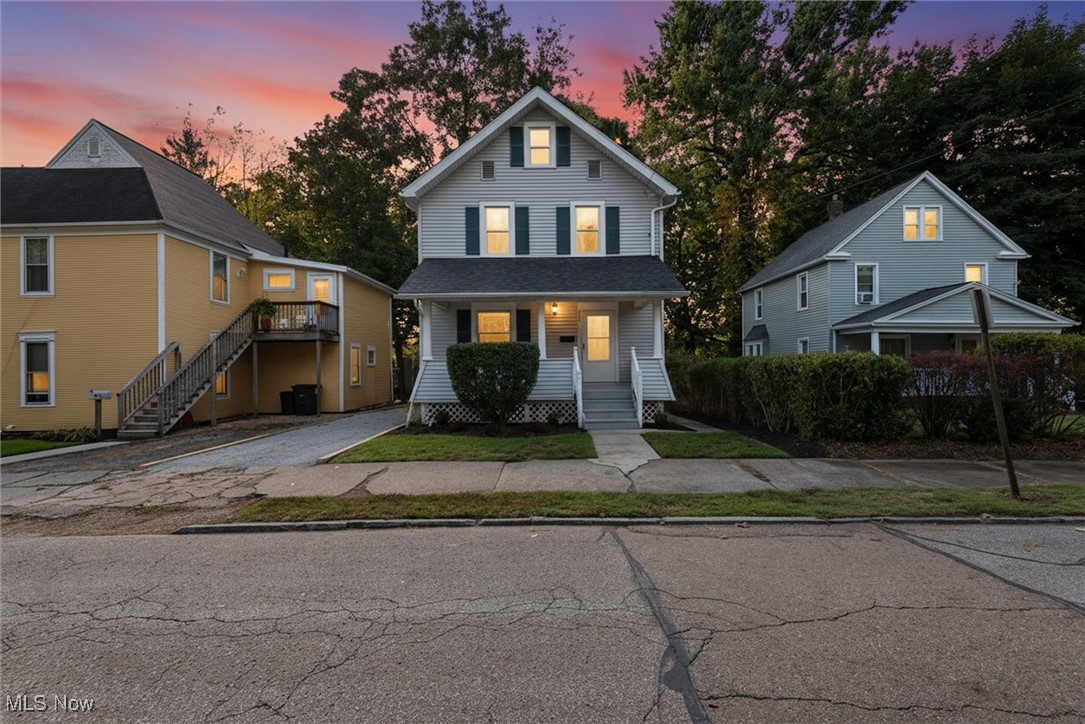 366 Doyle Street Akron OH 44303