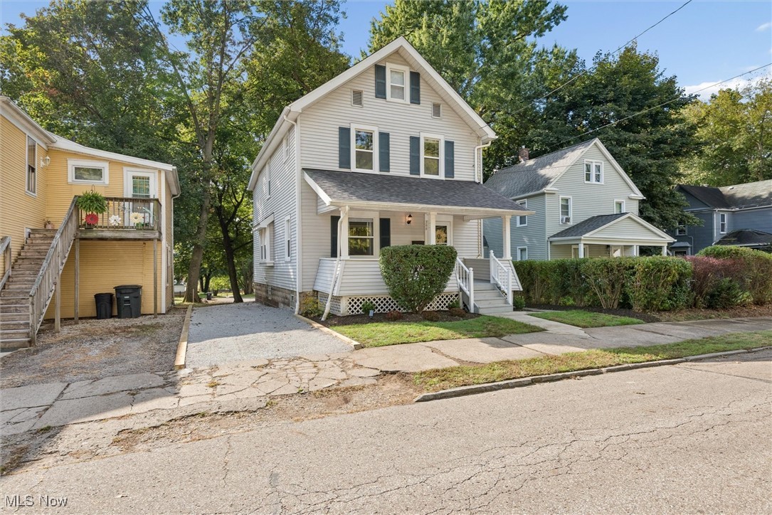 366 Doyle Street Akron OH 44303