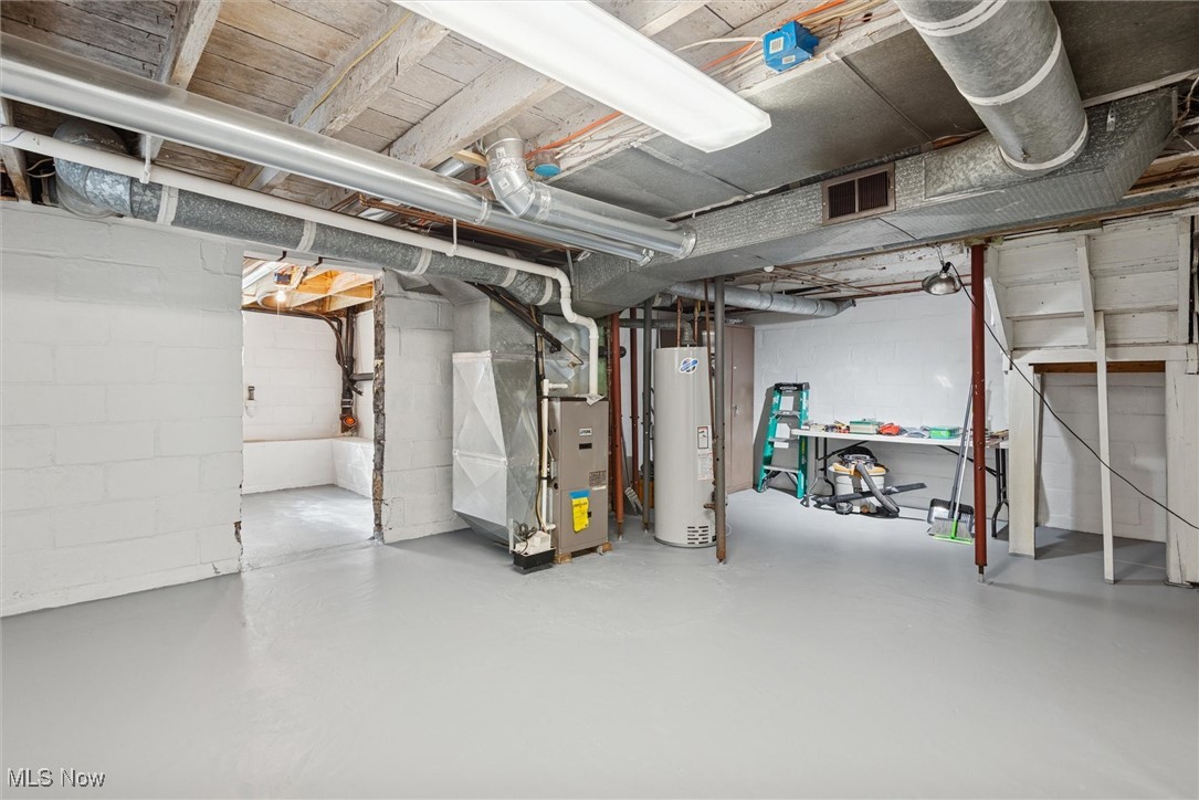 366 Doyle Street Akron OH 44303