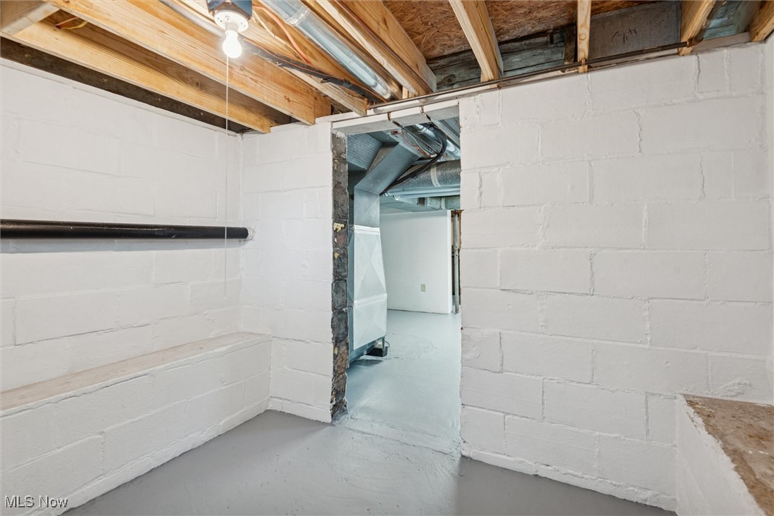 366 Doyle Street Akron OH 44303