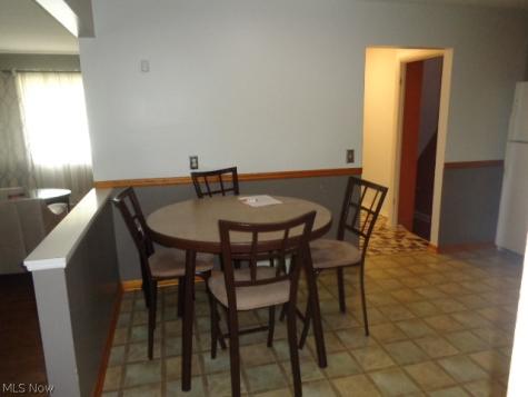 979 E Decker Drive Seven Hills OH 44131
