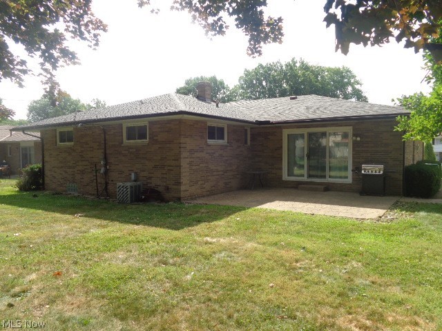 979 E Decker Drive Seven Hills OH 44131