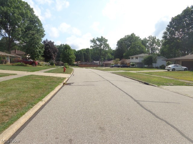 979 E Decker Drive Seven Hills OH 44131