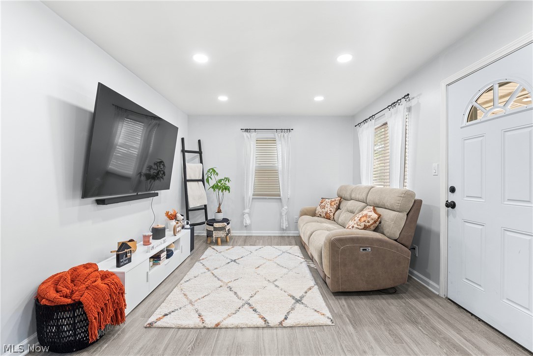 14405 Cleminshaw Road Cleveland OH 44135