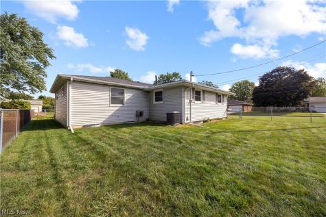 3610 Palm Springs Drive Lorain OH 44053