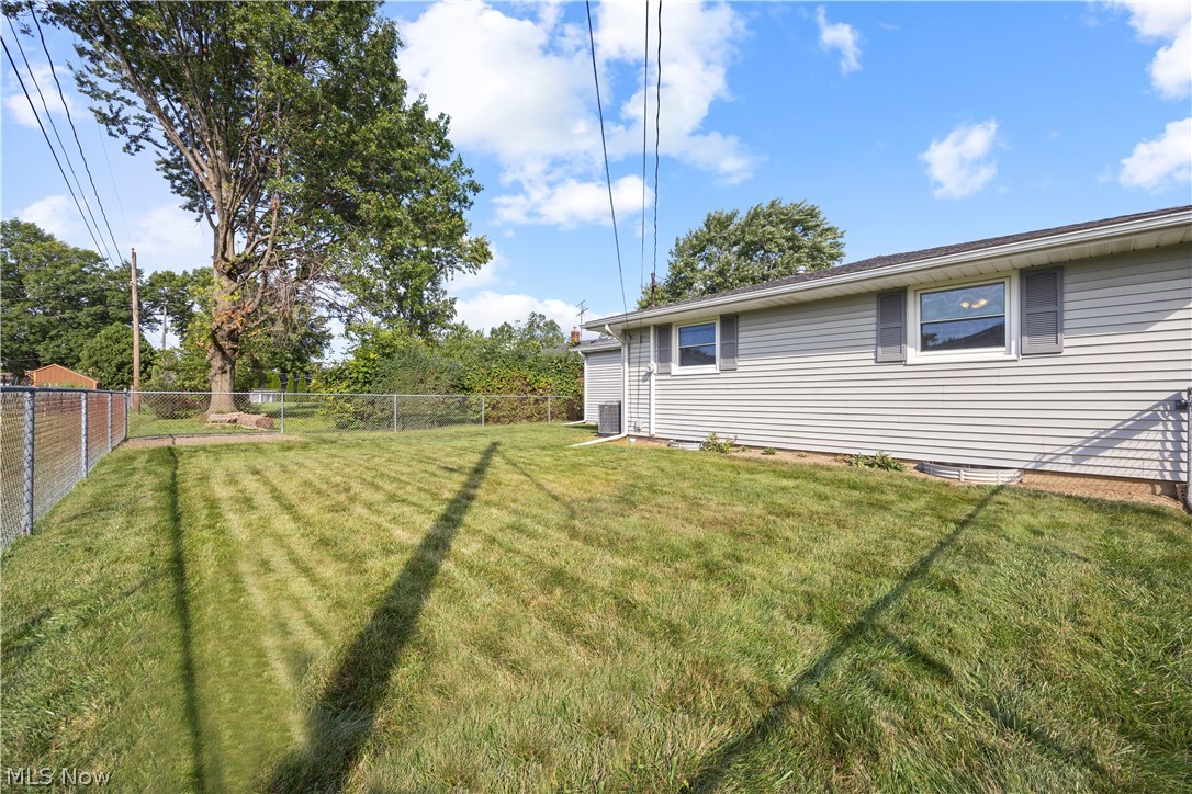 3610 Palm Springs Drive Lorain OH 44053