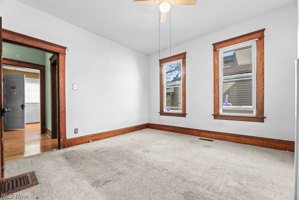 134 W Cambridge Street Alliance OH 44601