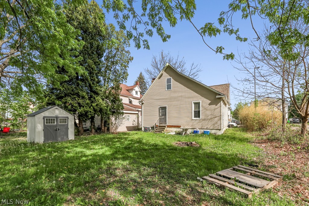 134 W Cambridge Street Alliance OH 44601