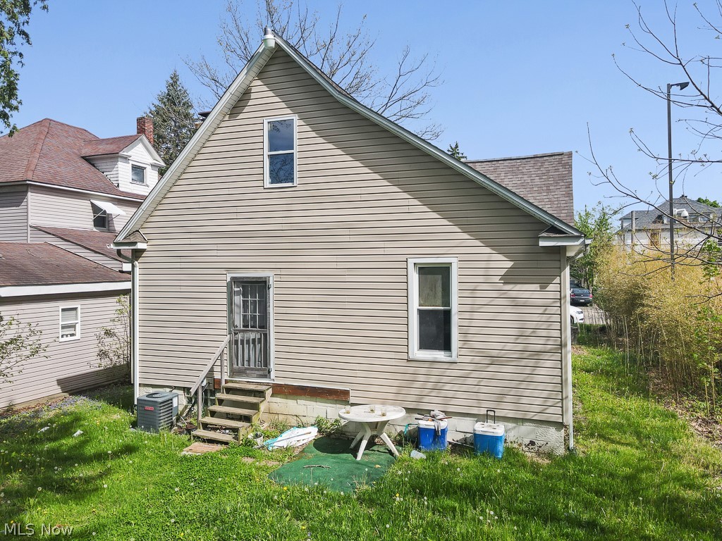 134 W Cambridge Street Alliance OH 44601