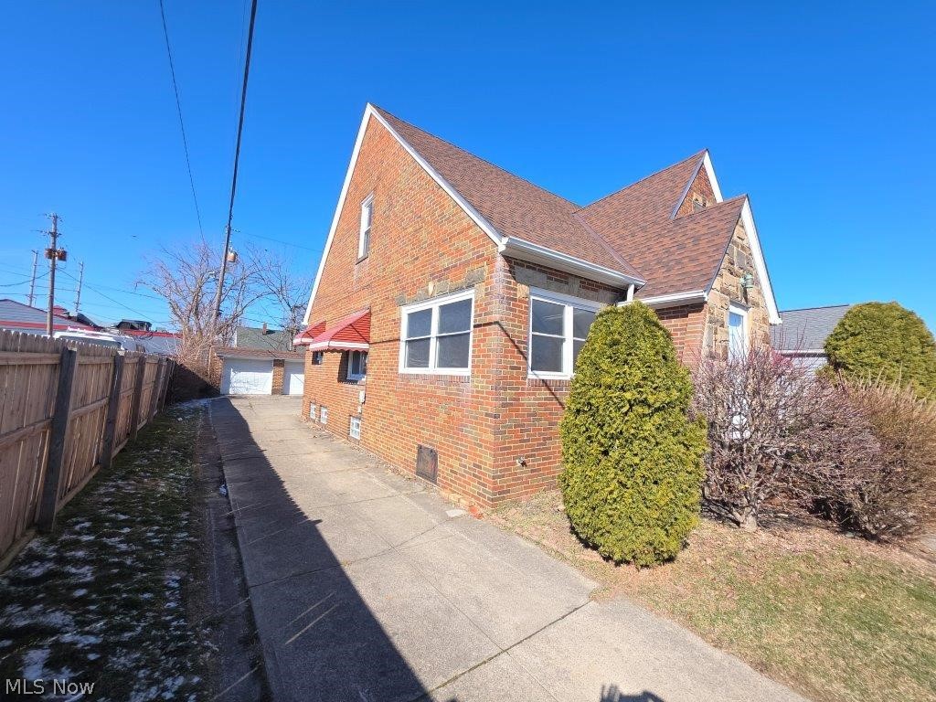 4262 W 62nd Street Cleveland OH 44144