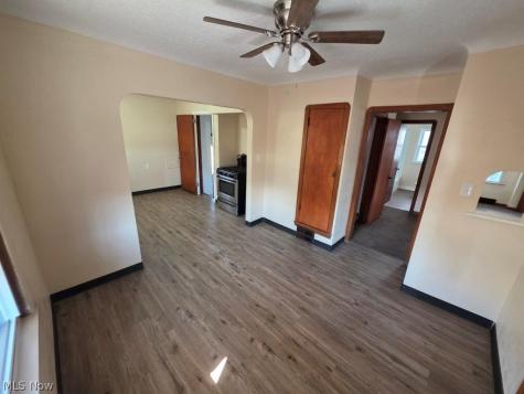 4262 W 62nd Street Cleveland OH 44144