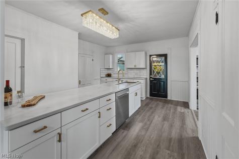 814 Main Avenue W Massillon OH 44647