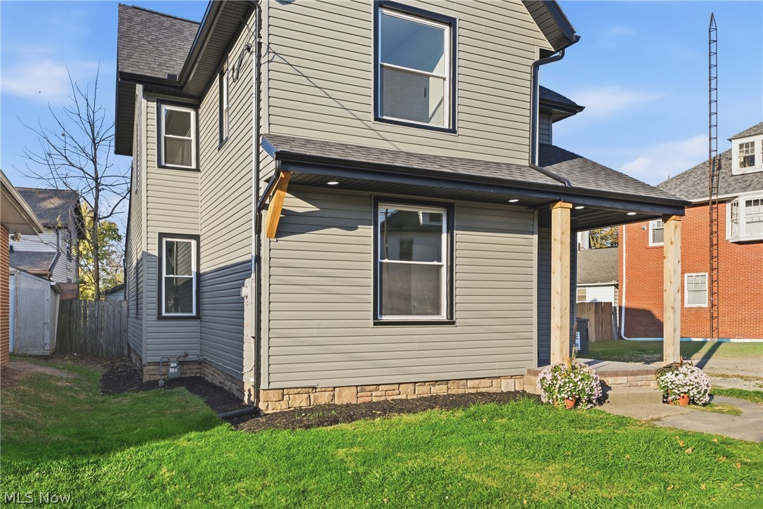 814 Main Avenue W Massillon OH 44647