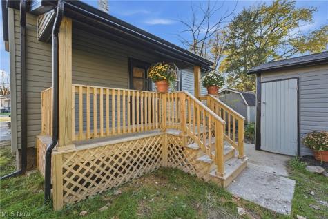 814 Main Avenue W Massillon OH 44647