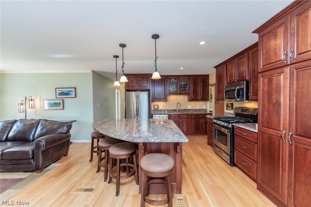 9711 Idlewood Drive Cleveland OH 44144