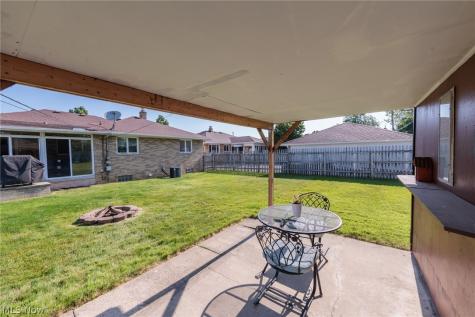 9711 Idlewood Drive Cleveland OH 44144