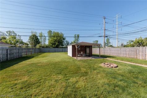 9711 Idlewood Drive Cleveland OH 44144