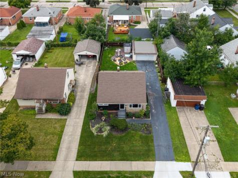 3788 Jo Ann Drive Cleveland OH 44122