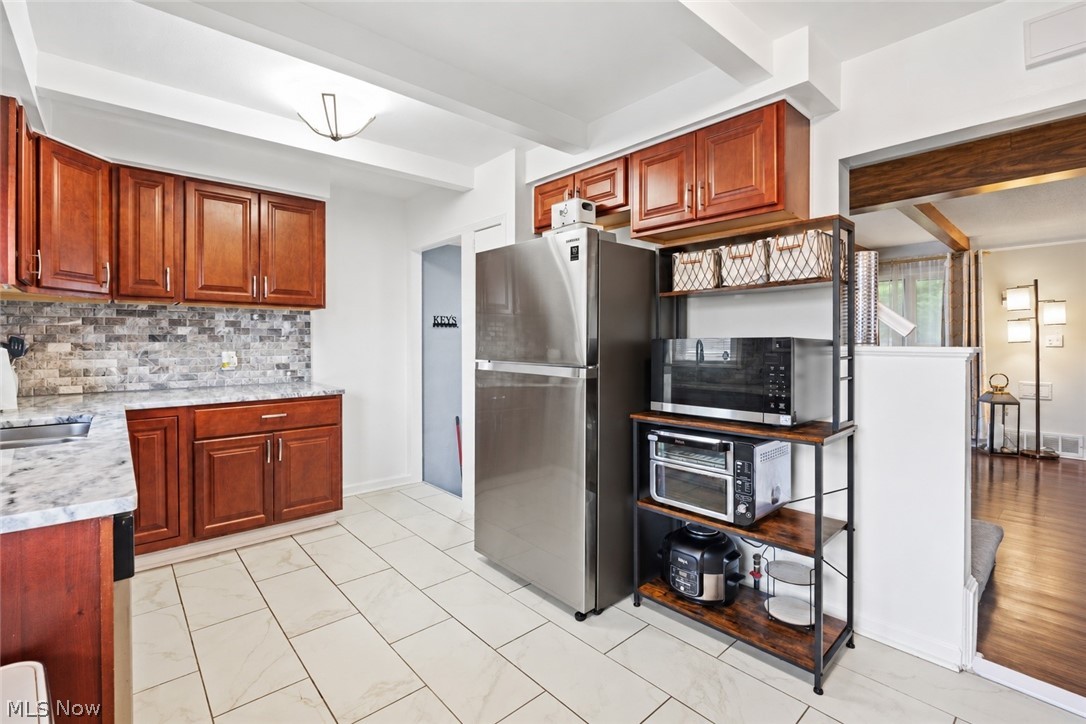 3788 Jo Ann Drive Cleveland OH 44122