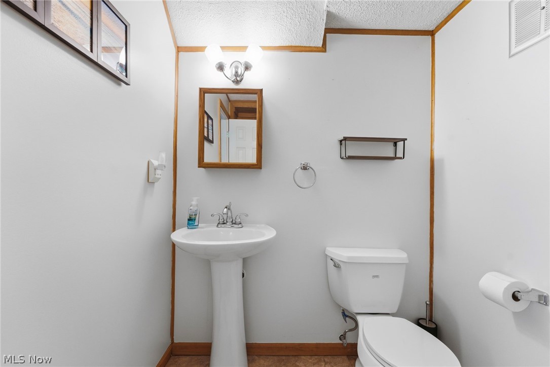 7127 Lake Shore Boulevard Mentor OH 44060