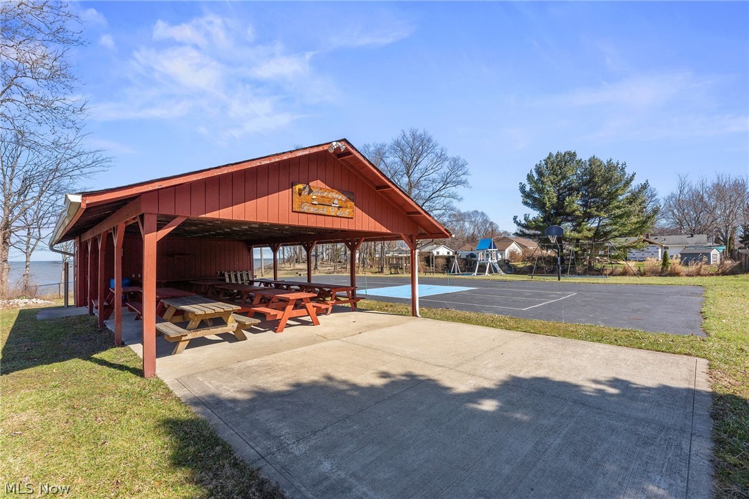 7127 Lake Shore Boulevard Mentor OH 44060