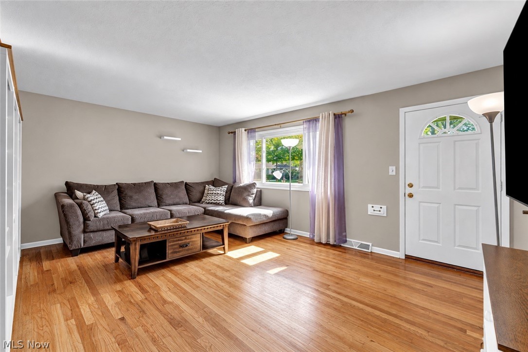 9102 Harrow Drive Parma OH 44129