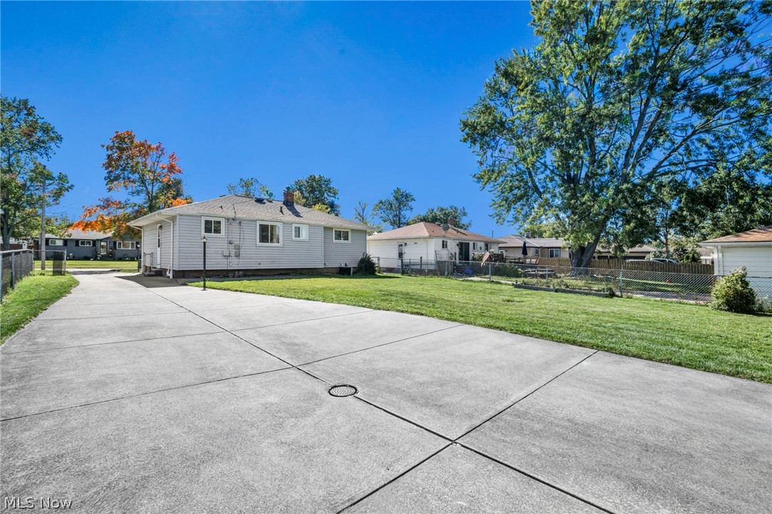 9102 Harrow Drive Parma OH 44129