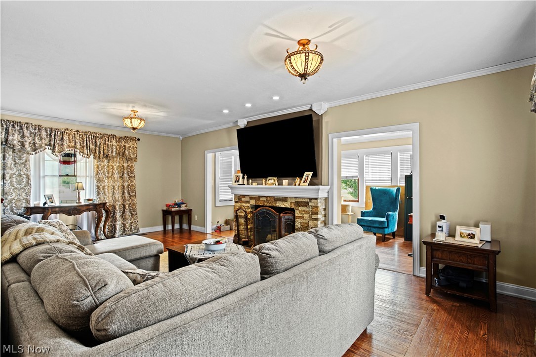 1025 3rd Street Brilliant OH 43913