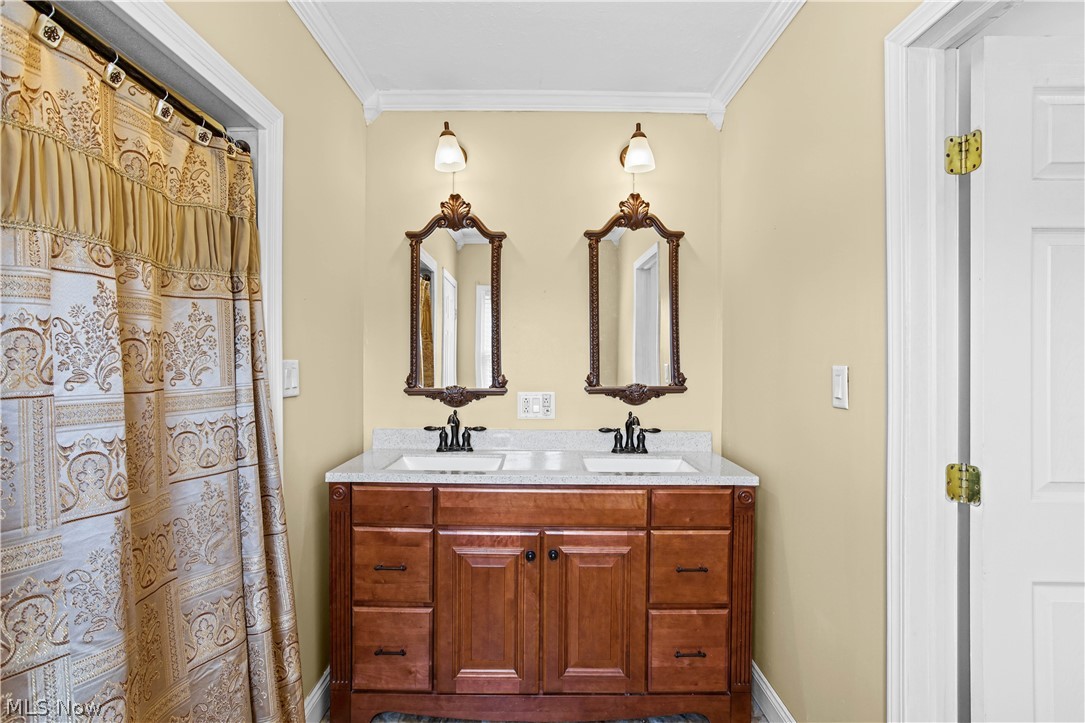 1025 3rd Street Brilliant OH 43913