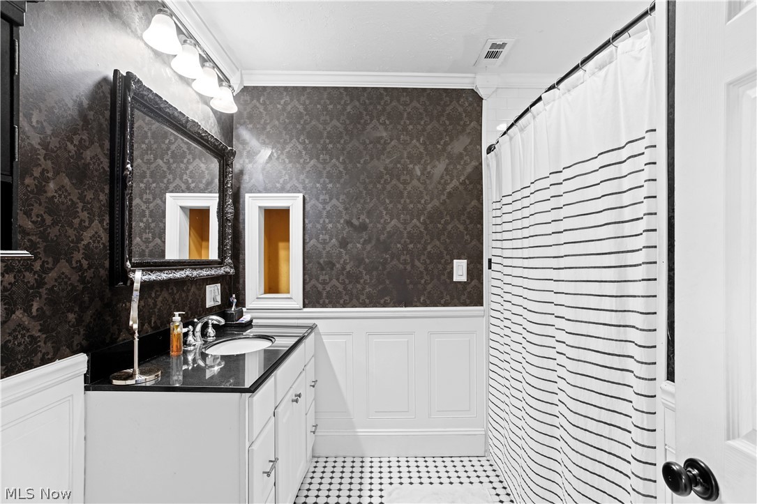 1025 3rd Street Brilliant OH 43913