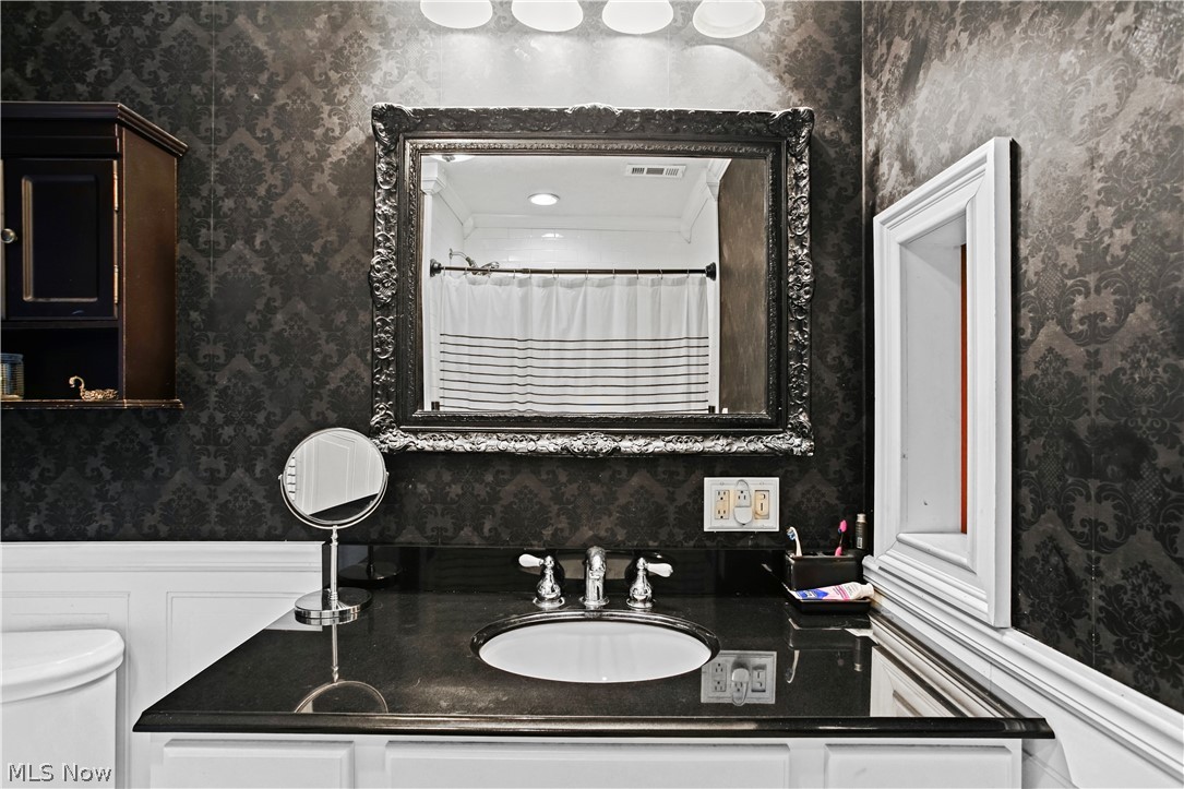 1025 3rd Street Brilliant OH 43913