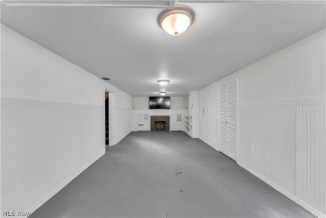 5448 Summit Road Lyndhurst OH 44124