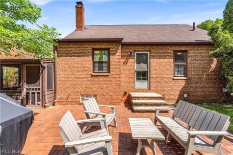 5448 Summit Road Lyndhurst OH 44124