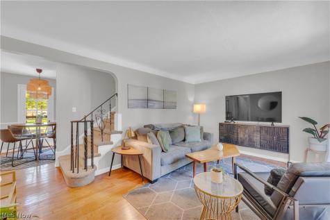 5448 Summit Road Lyndhurst OH 44124