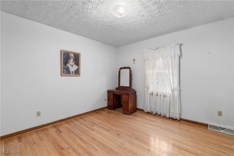 7428 Shadyview Avenue NW Massillon OH 44646