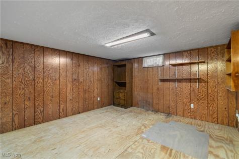 7428 Shadyview Avenue NW Massillon OH 44646