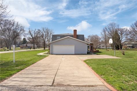 7428 Shadyview Avenue NW Massillon OH 44646