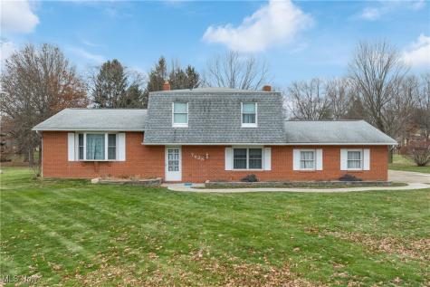 7428 Shadyview Avenue NW Massillon OH 44646