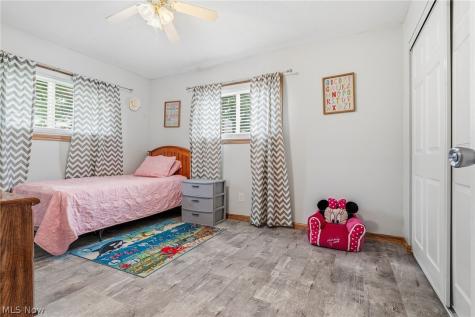2812 Roanoke Street NW Massillon OH 44646