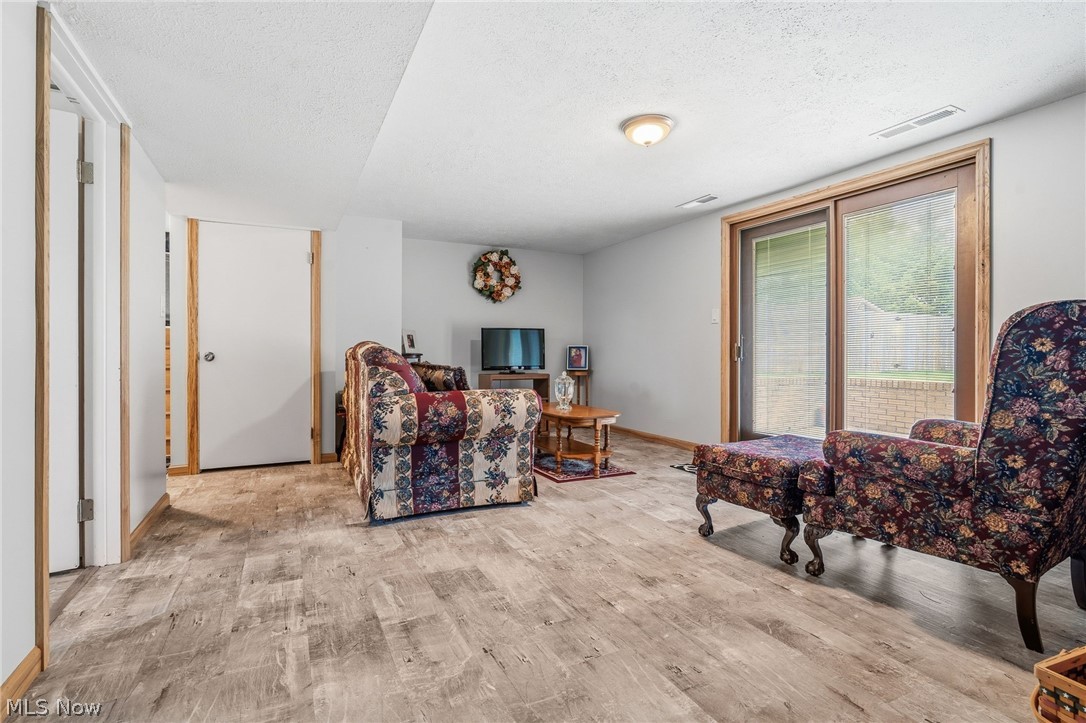 2812 Roanoke Street NW Massillon OH 44646