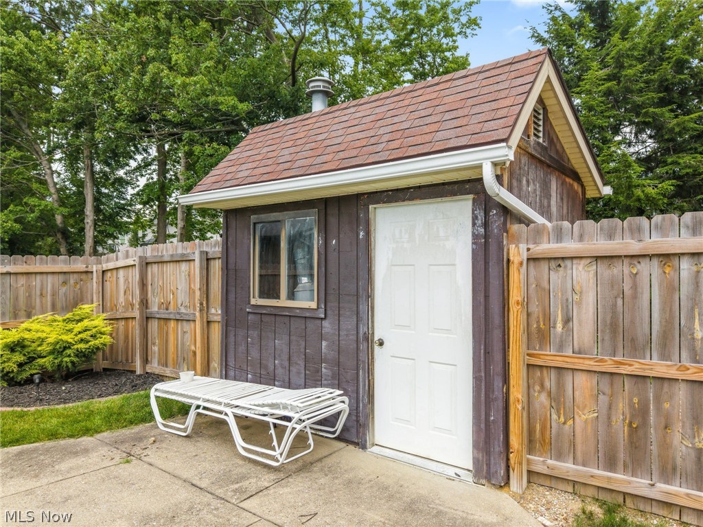 2812 Roanoke Street NW Massillon OH 44646
