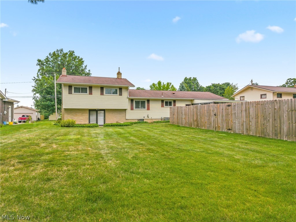 2812 Roanoke Street NW Massillon OH 44646