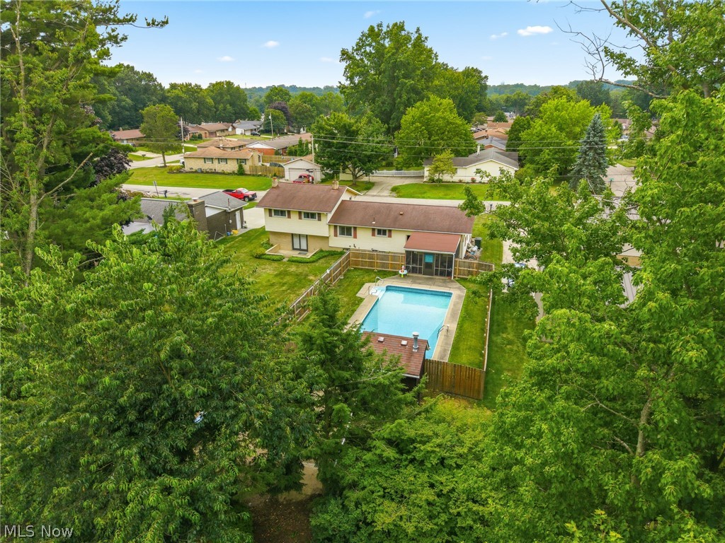 2812 Roanoke Street NW Massillon OH 44646