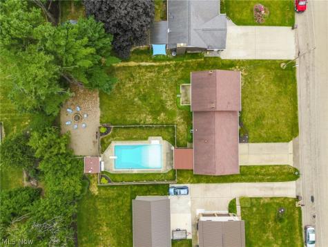 2812 Roanoke Street NW Massillon OH 44646