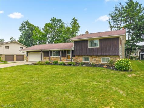 2812 Roanoke Street NW Massillon OH 44646