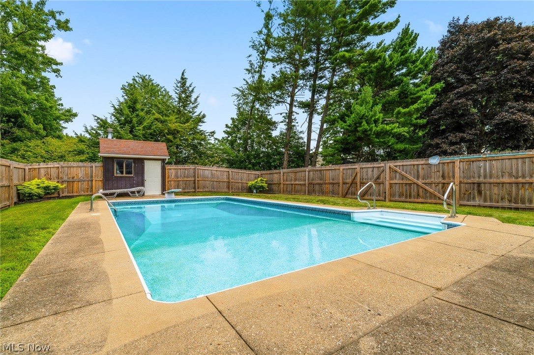 2812 Roanoke Street NW Massillon OH 44646