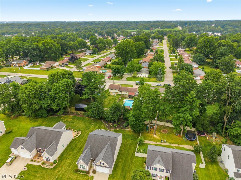 2812 Roanoke Street NW Massillon OH 44646