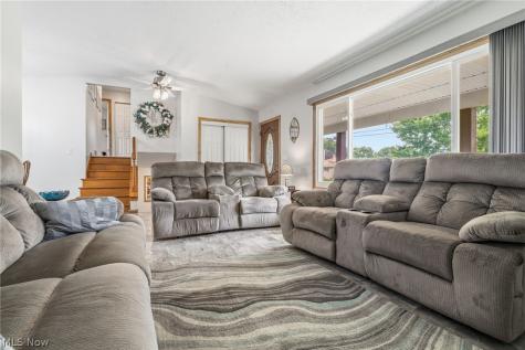 2812 Roanoke Street NW Massillon OH 44646