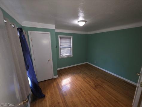 15205 Harvard Avenue Cleveland OH 44128
