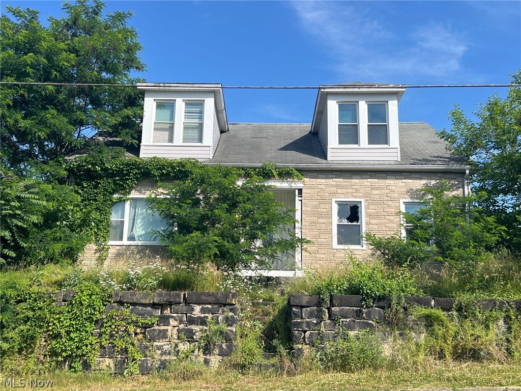 415 S 3rd Street Martins Ferry OH 43935